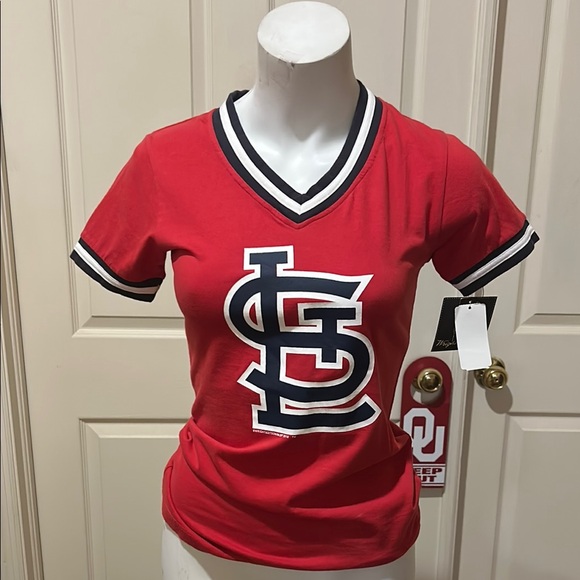 Wright & Ditson Red st. Louis Cardinals baseball Short Sleeve Tee. NWT. M - Picture 1 of 9